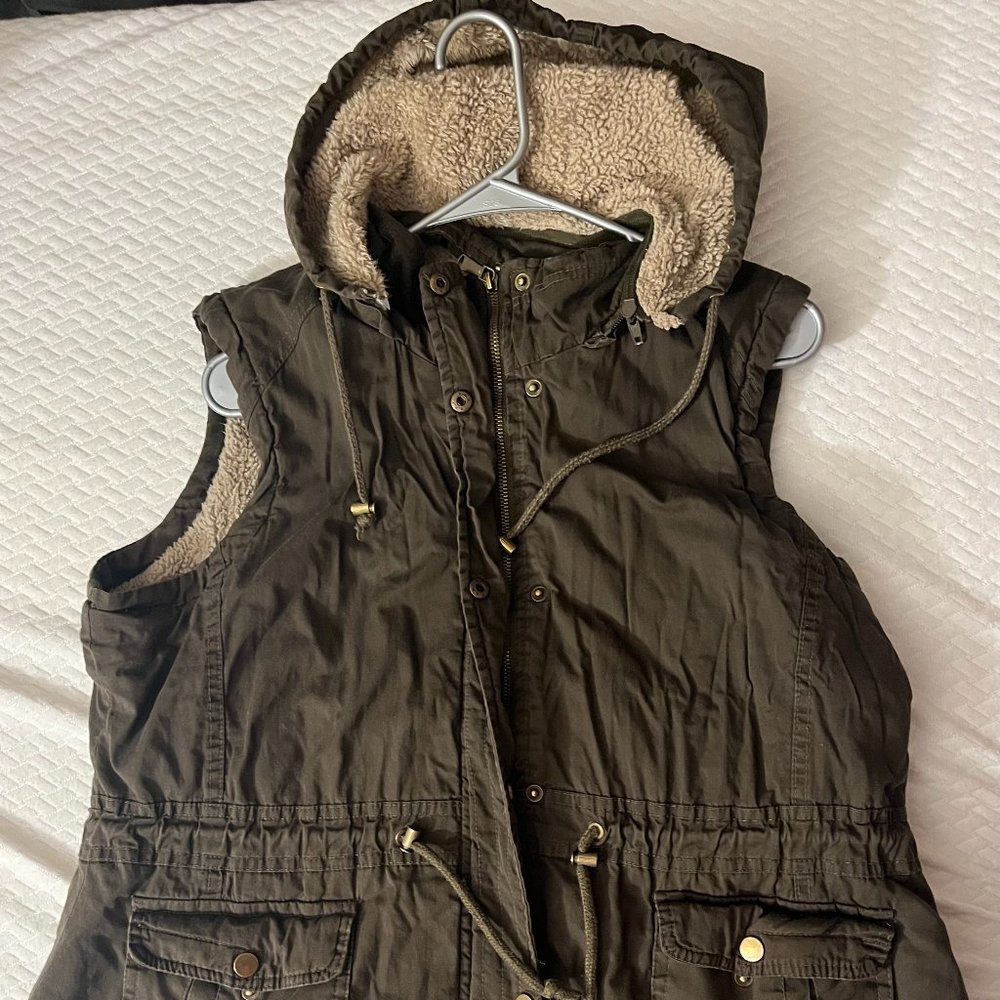 Snobbish Sherpa lined vest